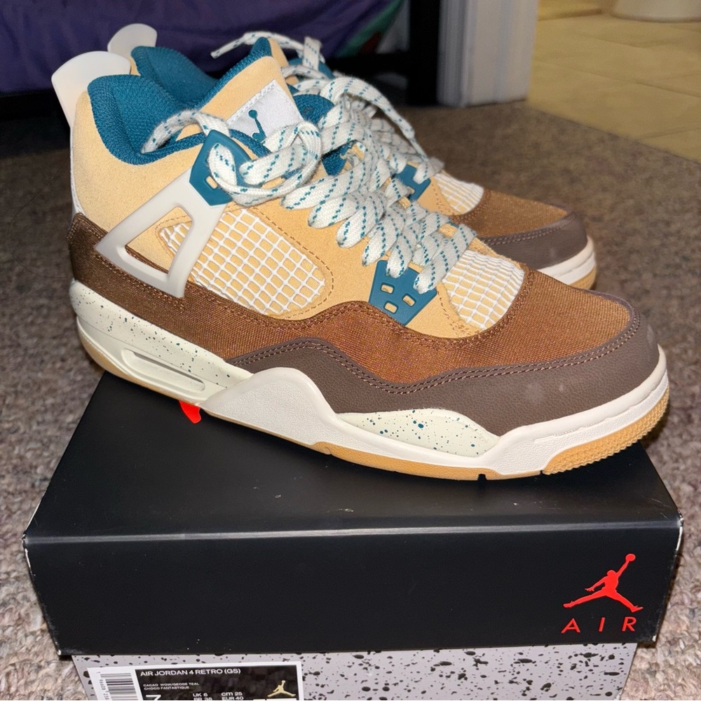 AJ 4 retro